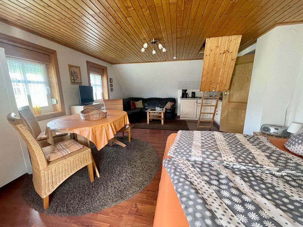 Ferienwohnung Zum Heuschober Бург Екстериор снимка
